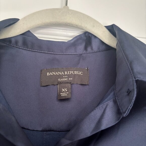 Banana Republic Classic Fit Silk Shirts - Picture 5 of 8